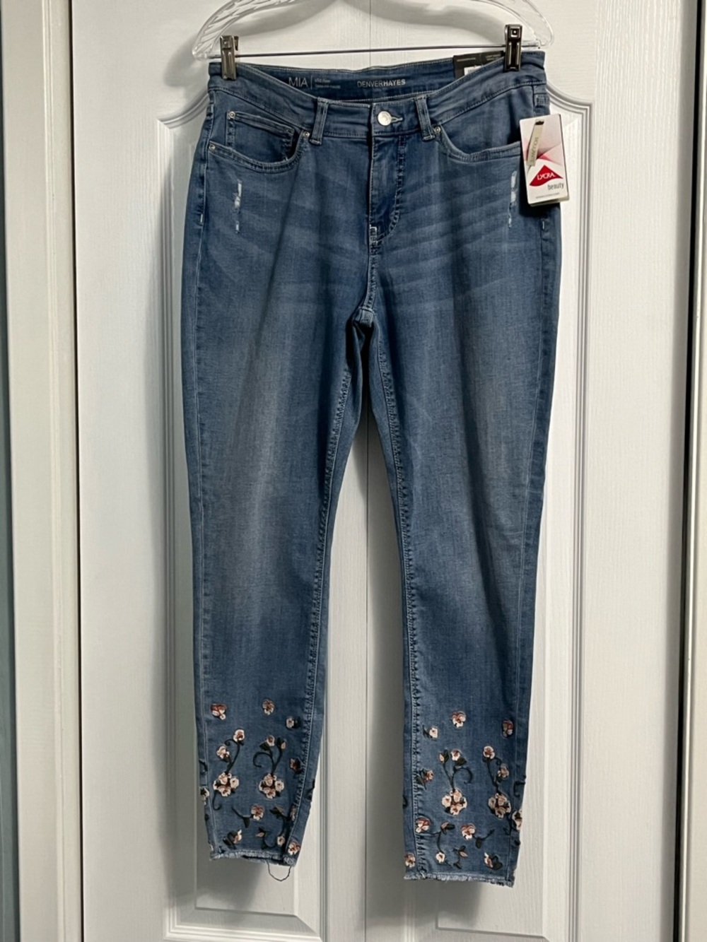 DENVER HAYES Embroidered Mia mid rise skinny denim jeans NWT size 12 distressed